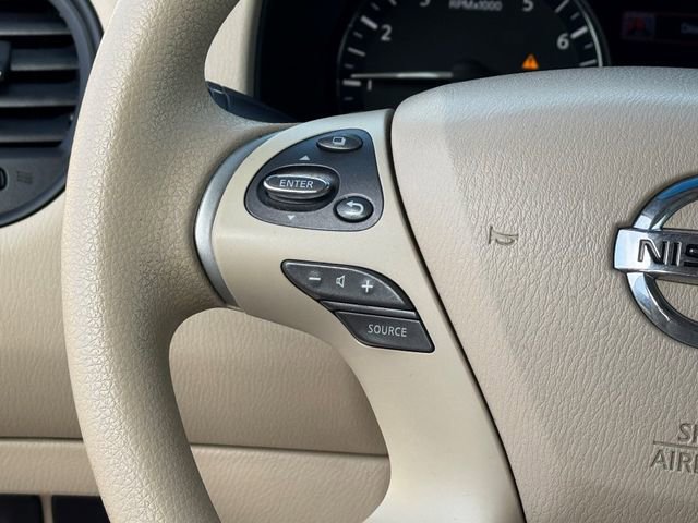 Used 2015 Nissan Pathfinder S image 23