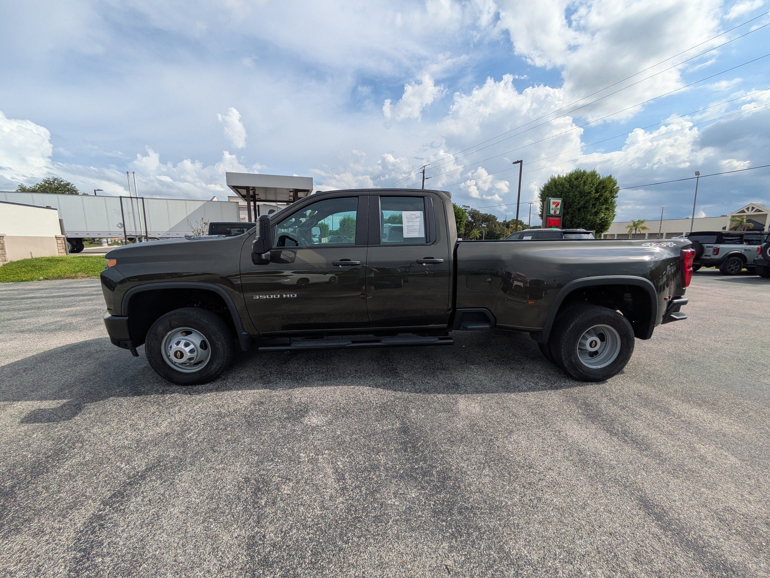 Used 2022 Chevrolet Silverado 3500 W/T AWD/4WD image 7