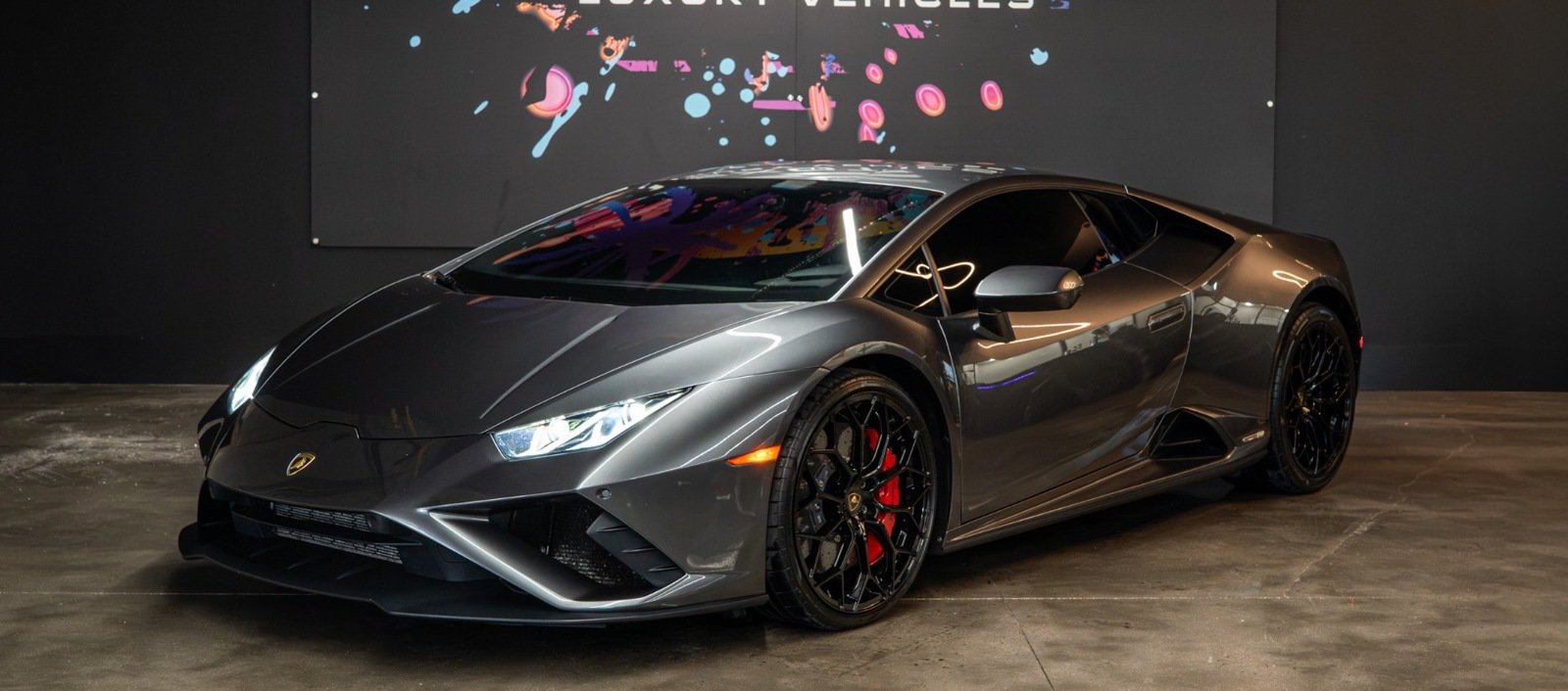 Used 2021 Lamborghini Huracan EVO RWD image 2