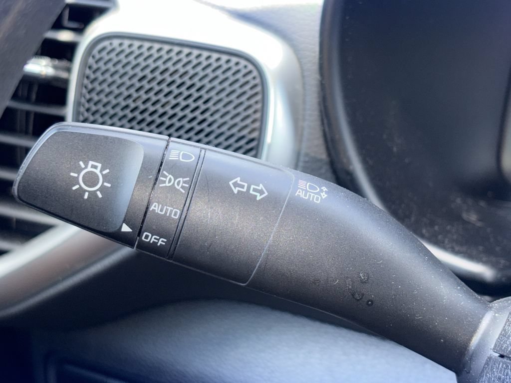 Used 2024 Kia Soul LX w/ Option Group 015 FWD image 9