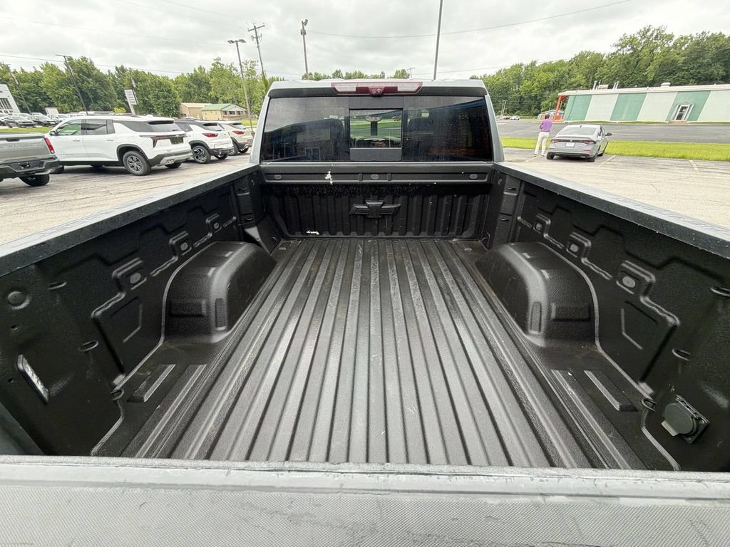 Used 2021 Chevrolet Silverado 1500 LTZ w/ LTZ Premium Package AWD/4WD image 27