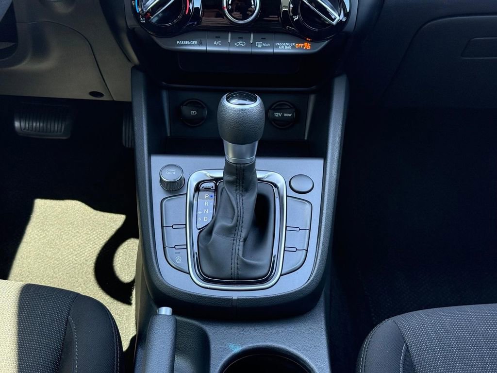 Used 2022 Hyundai Kona SEL FWD image 13