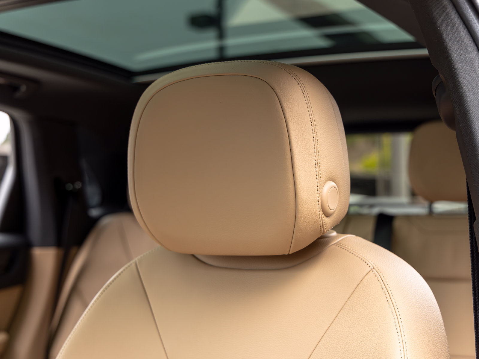 Certified 2021 Porsche Cayenne AWD/4WD image 27