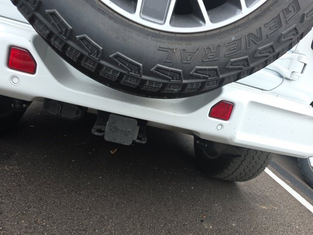 Used 2024 Jeep Wrangler High Altitude AWD/4WD image 12