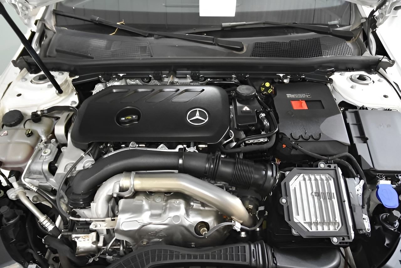 Used 2025 Mercedes-Benz CLA 250 image 27