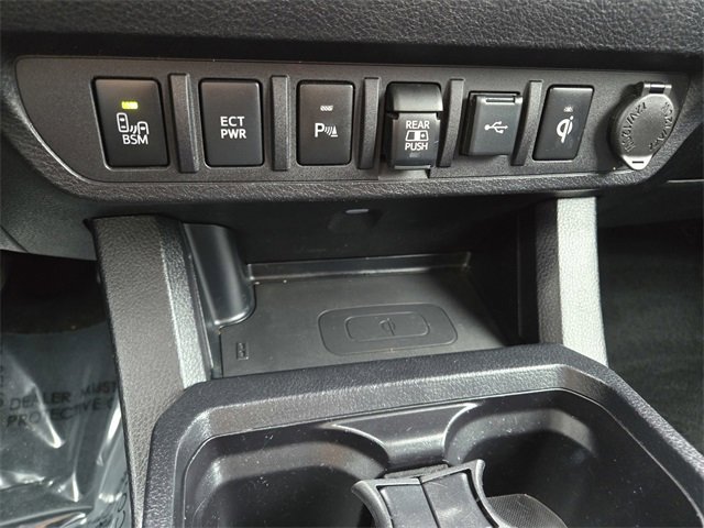 Used 2021 Toyota Tacoma TRD Off-Road image 15