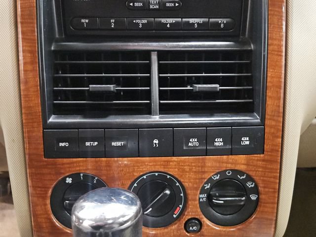 Used 2007 Ford Explorer Eddie Bauer AWD/4WD image 31