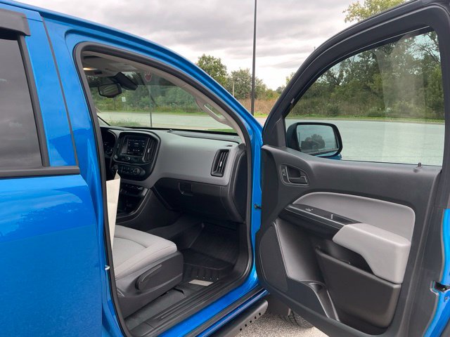 Used 2022 Chevrolet Colorado W/T w/ WT Convenience Package RWD image 17