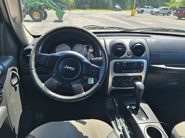 Used 2004 Jeep Liberty Sport w/ PWR Convenience Group AWD/4WD image 13