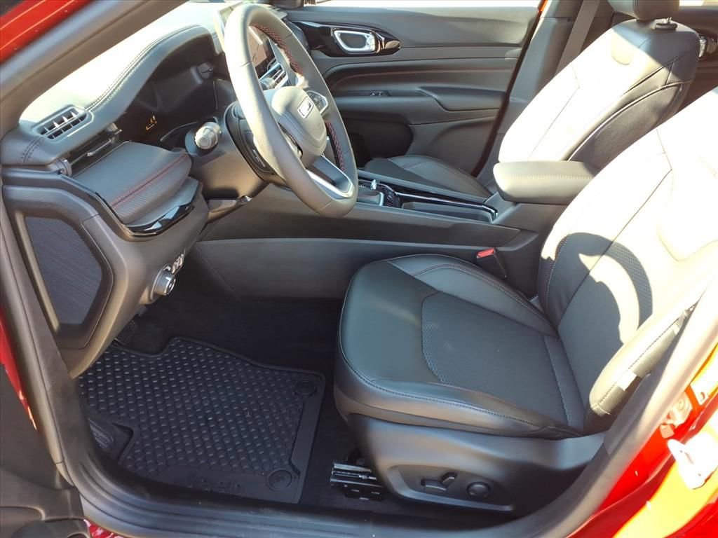 New 2026 Jeep Compass Trailhawk image 11