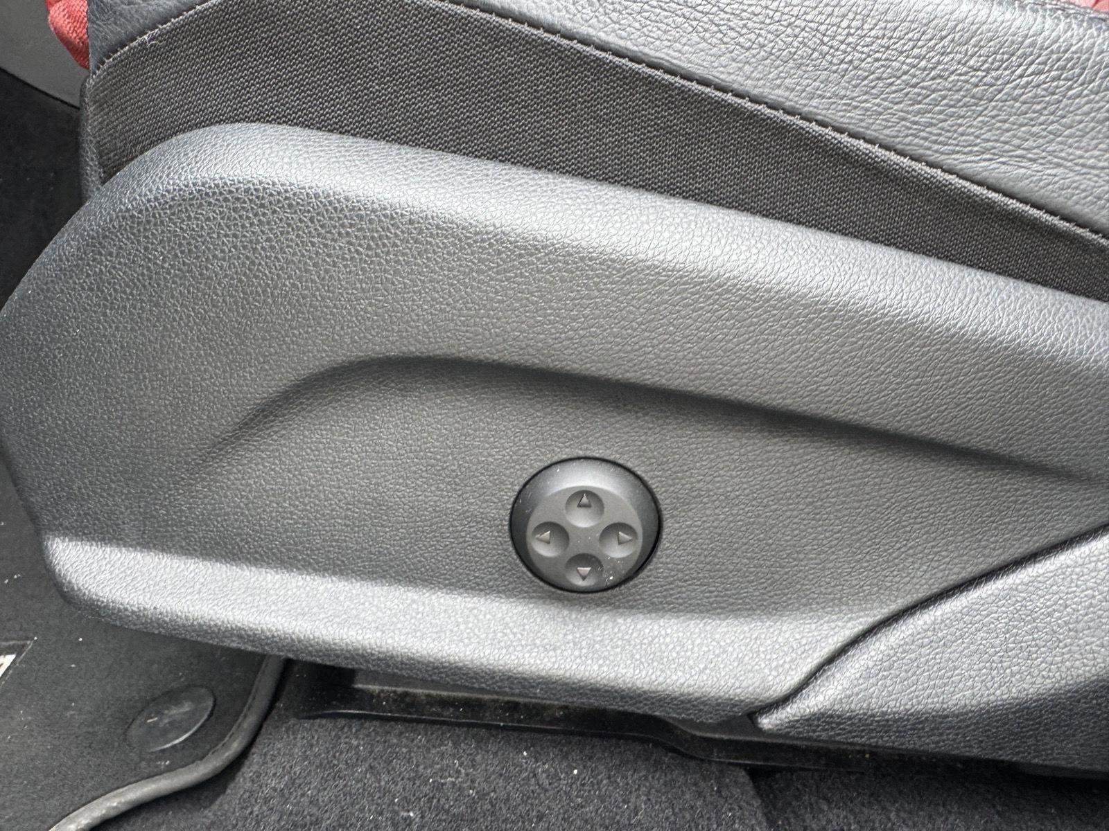 Used 2022 Mercedes-Benz GLC 43 AMG 4MATIC Coupe image 8