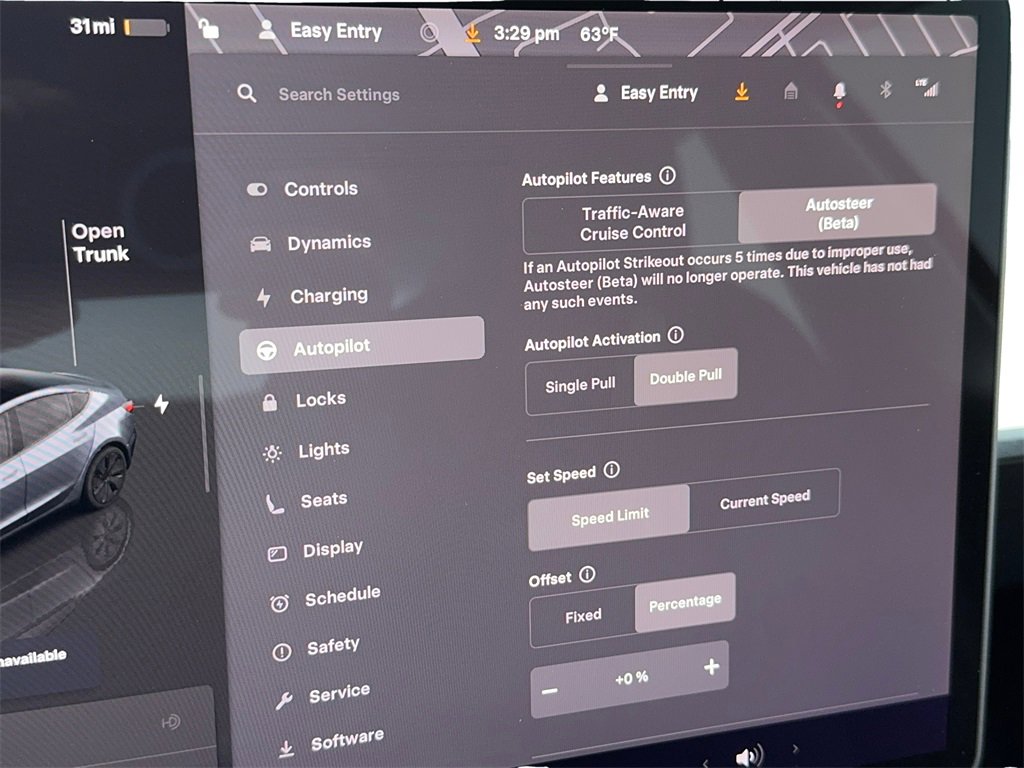 Used 2023 Tesla Model 3 Standard Range image 25