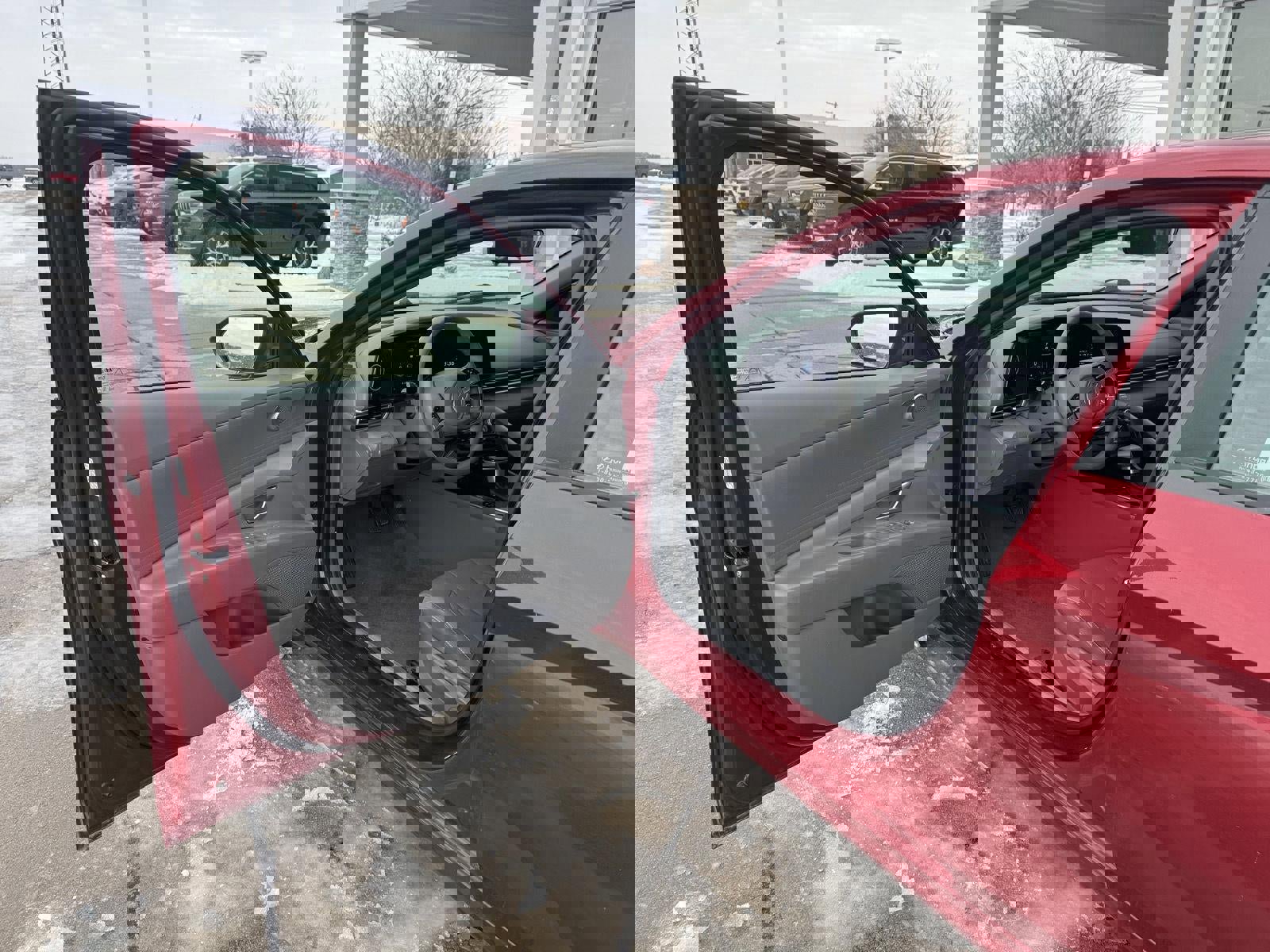 Used 2024 Hyundai Elantra SEL image 10