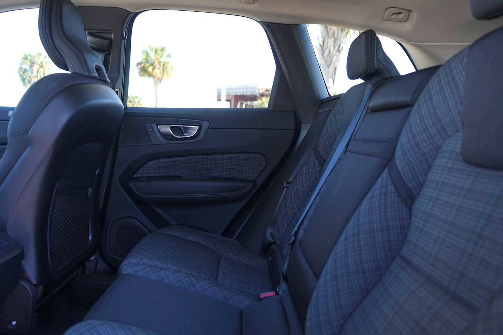 Used 2024 Volvo XC60 B5 Core w/ Protection Package Premier image 14