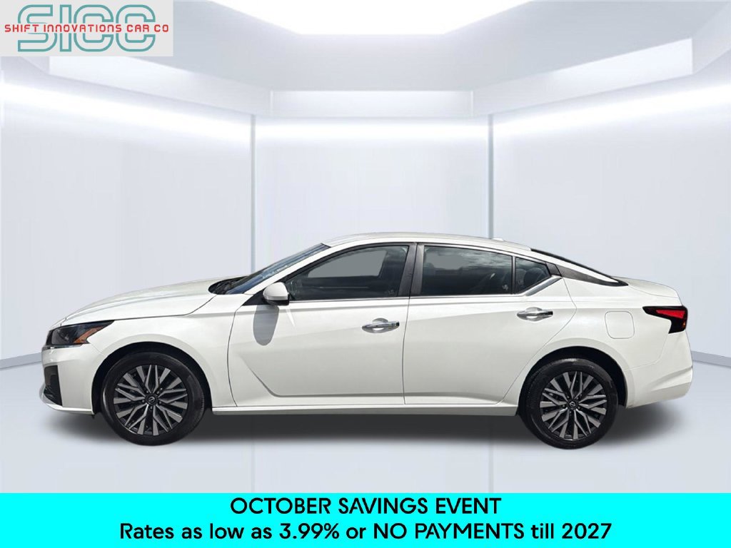 Used 2023 Nissan Altima 2.5 SV AWD/4WD image 3