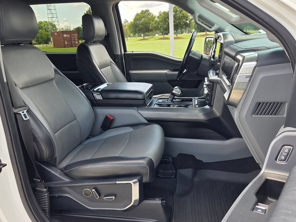 Used 2021 Ford F150 Lariat w/ Equipment Group 502A High AWD/4WD image 16
