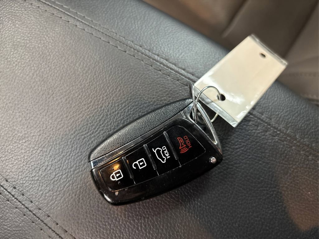 Used 2017 Hyundai Santa Fe Sport image 32