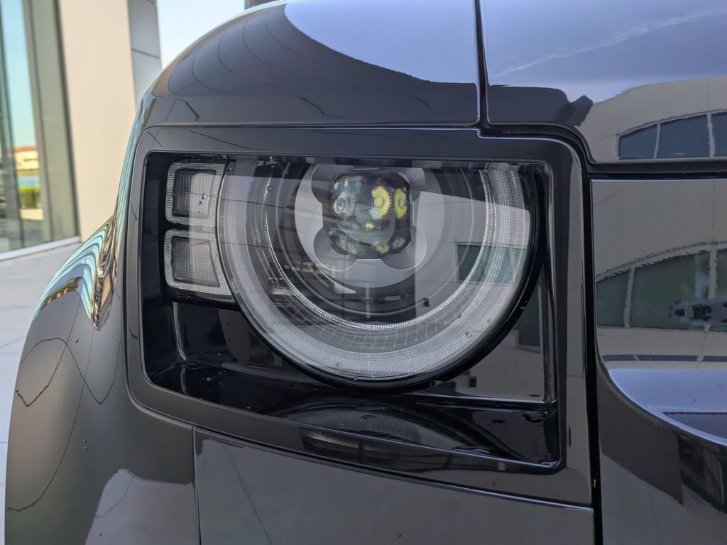 New 2025 Land Rover Defender 130 S AWD/4WD image 10