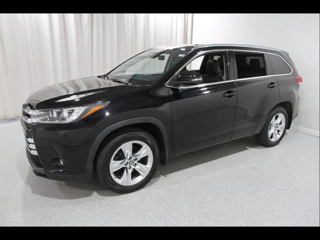 Used 2019 Toyota Highlander Limited AWD/4WD image 3