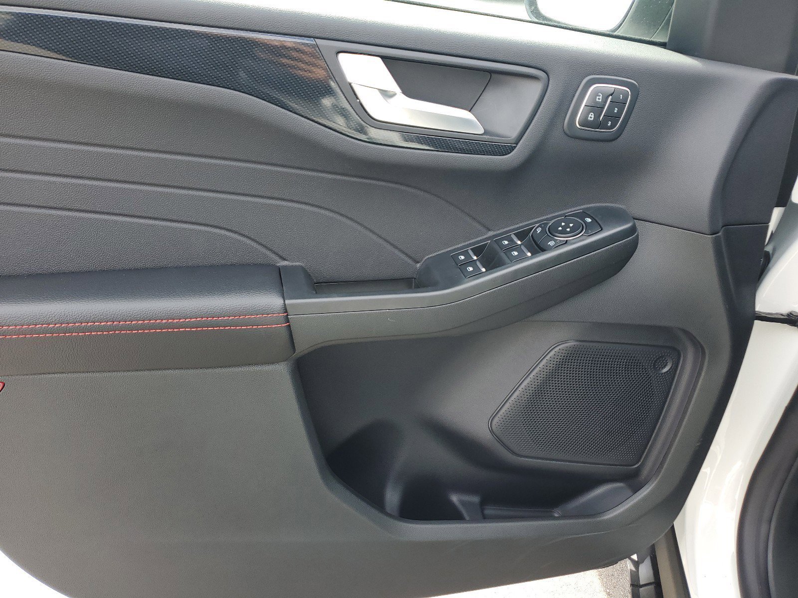 New 2024 Ford Escape ST-Line Elite image 11