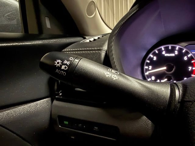 Used 2025 Nissan Sentra SV w/ All-Weather Package FWD image 27