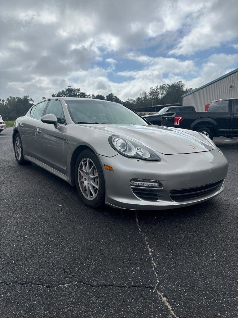 Used 2011 Porsche Panamera 4 image 4