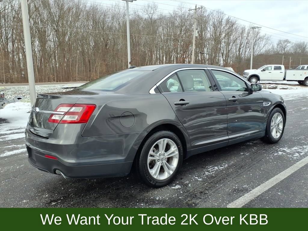 Used 2018 Ford Taurus SE image 6