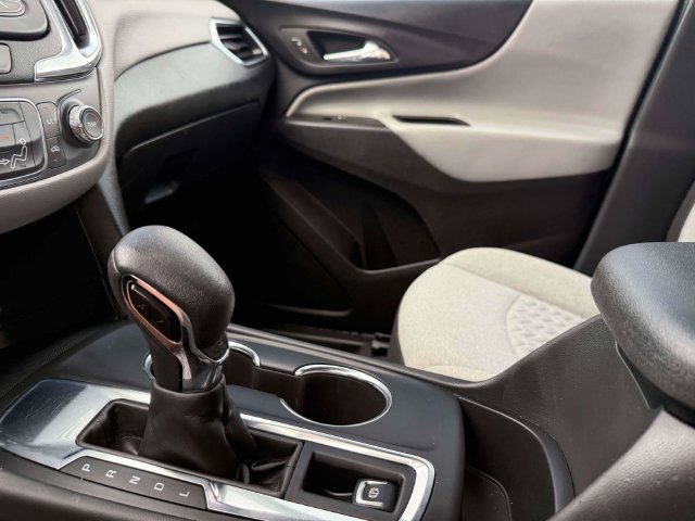 Used 2023 Chevrolet Equinox LS w/ LS Convenience Package FWD image 29