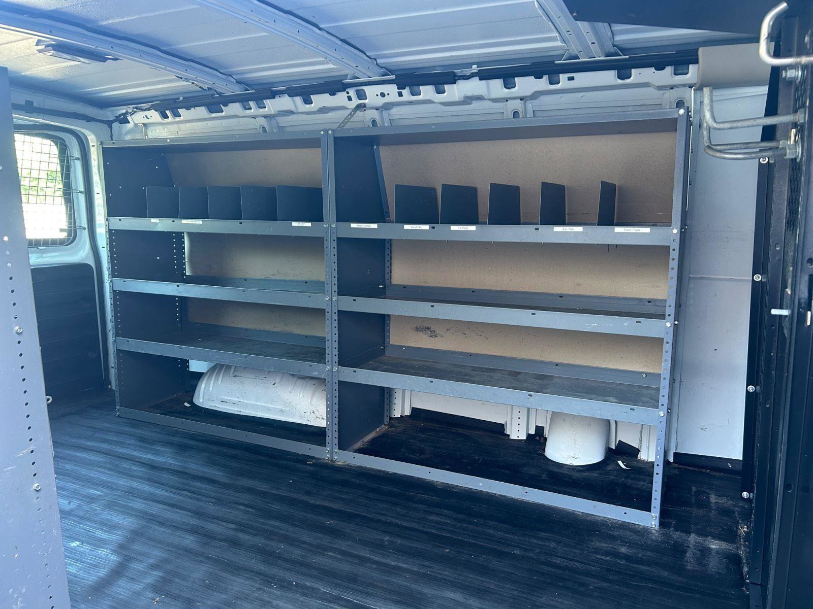 Used 2014 Chevrolet Express 3500 RWD image 17