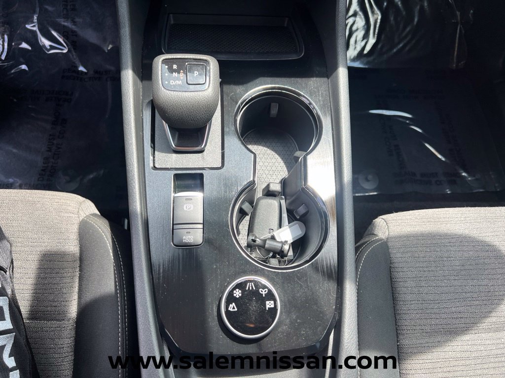 Used 2023 Nissan Rogue SV AWD/4WD image 10