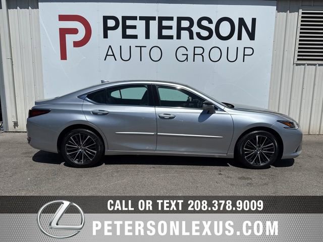 Used 2024 Lexus ES 250 w/ Premium Package AWD/4WD image 2