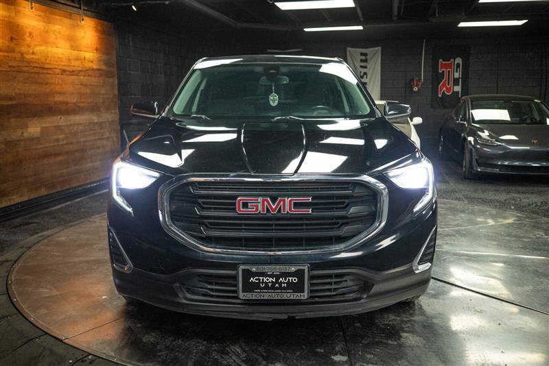 Used 2021 GMC Terrain SLE w/ LPO, Floor Liner Package FWD image 4