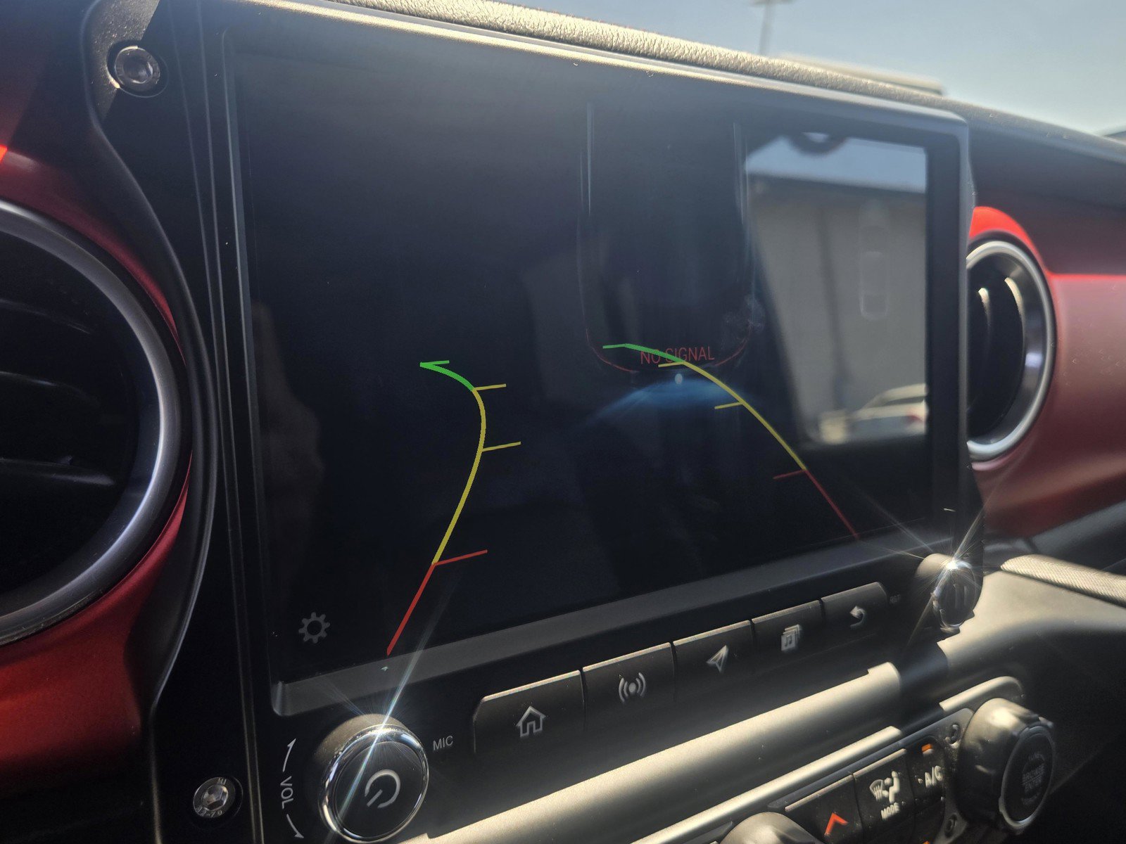 Used 2018 Jeep Wrangler Unlimited Rubicon w/ Dual Top Group AWD/4WD image 20