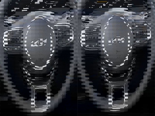 New 2025 Kia K5 EX image 22