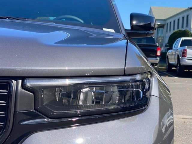 New 2025 Jeep Grand Cherokee L Limited w/ Black Appearance Package image 10