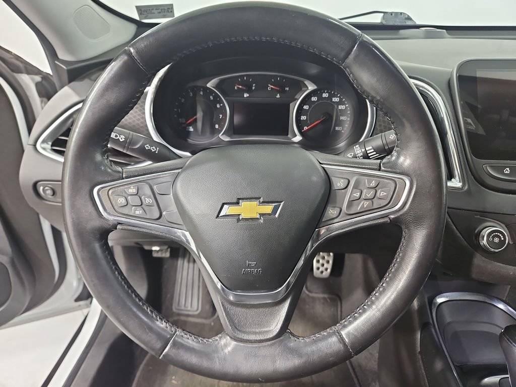 Used 2016 Chevrolet Malibu LT FWD image 15