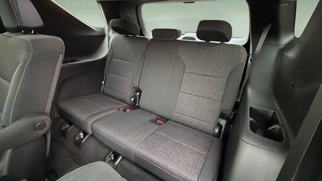 Used 2026 Chevrolet Traverse LT w/ Driver Confidence Package image 33