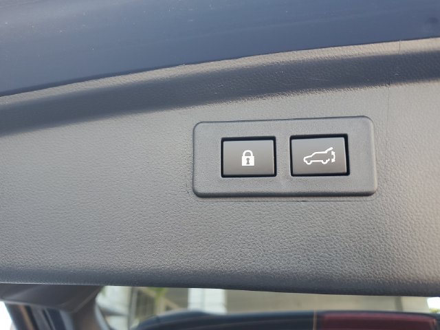 Used 2025 Subaru Outback Premium AWD/4WD image 7