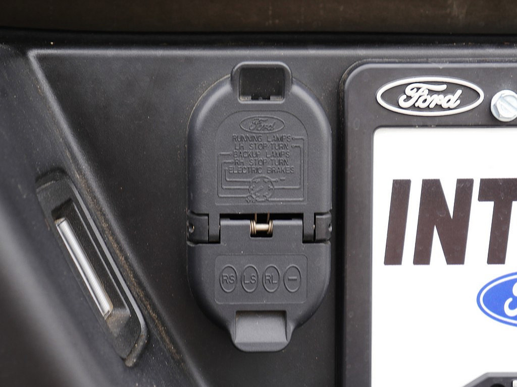 Used 2015 Ford F150 XLT w/ Equipment Group 302A Luxury AWD/4WD image 65