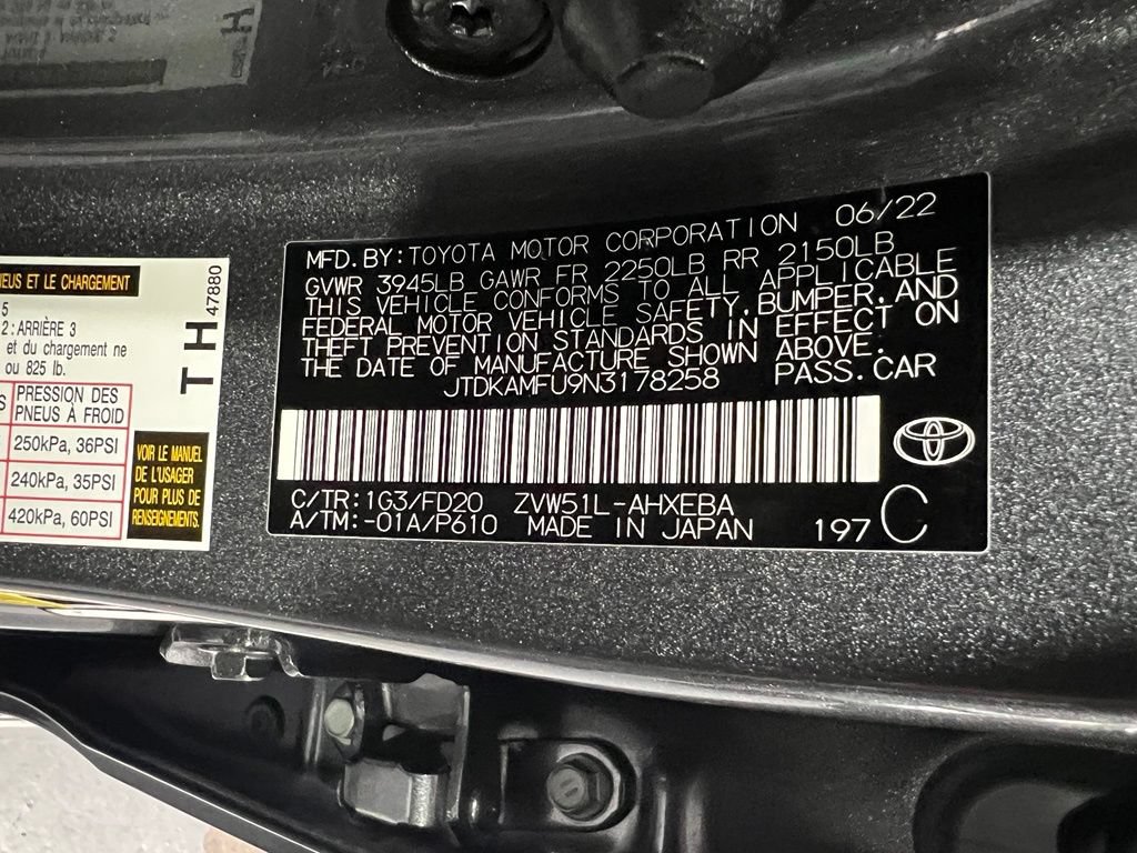 Certified 2022 Toyota Prius LE FWD image 40