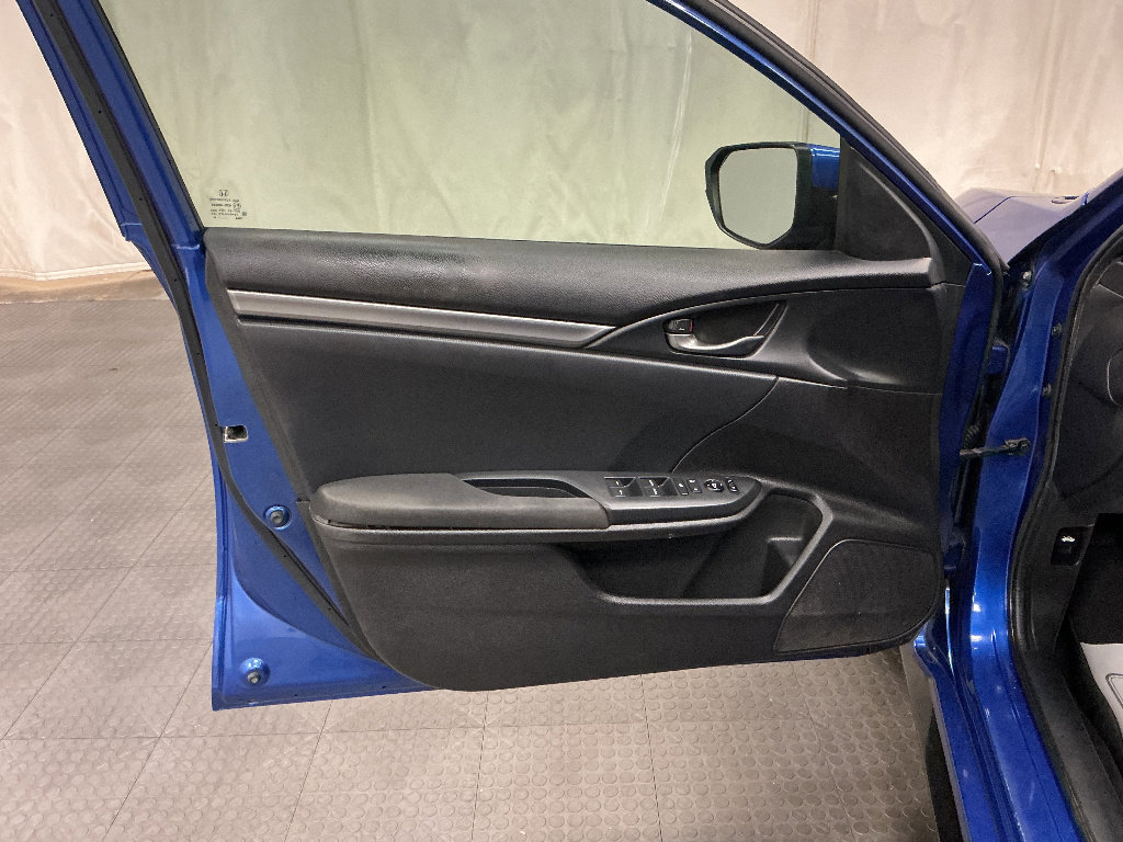 Used 2018 Honda Civic Sport image 19