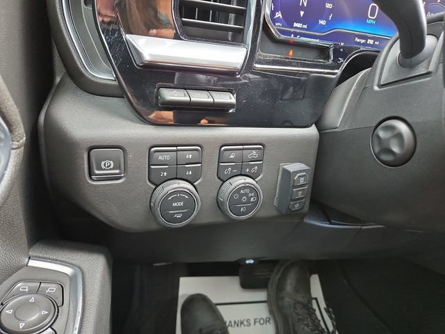 Used 2025 Chevrolet Silverado 1500 High Country w/ High Country Premium Package AWD/4WD image 21
