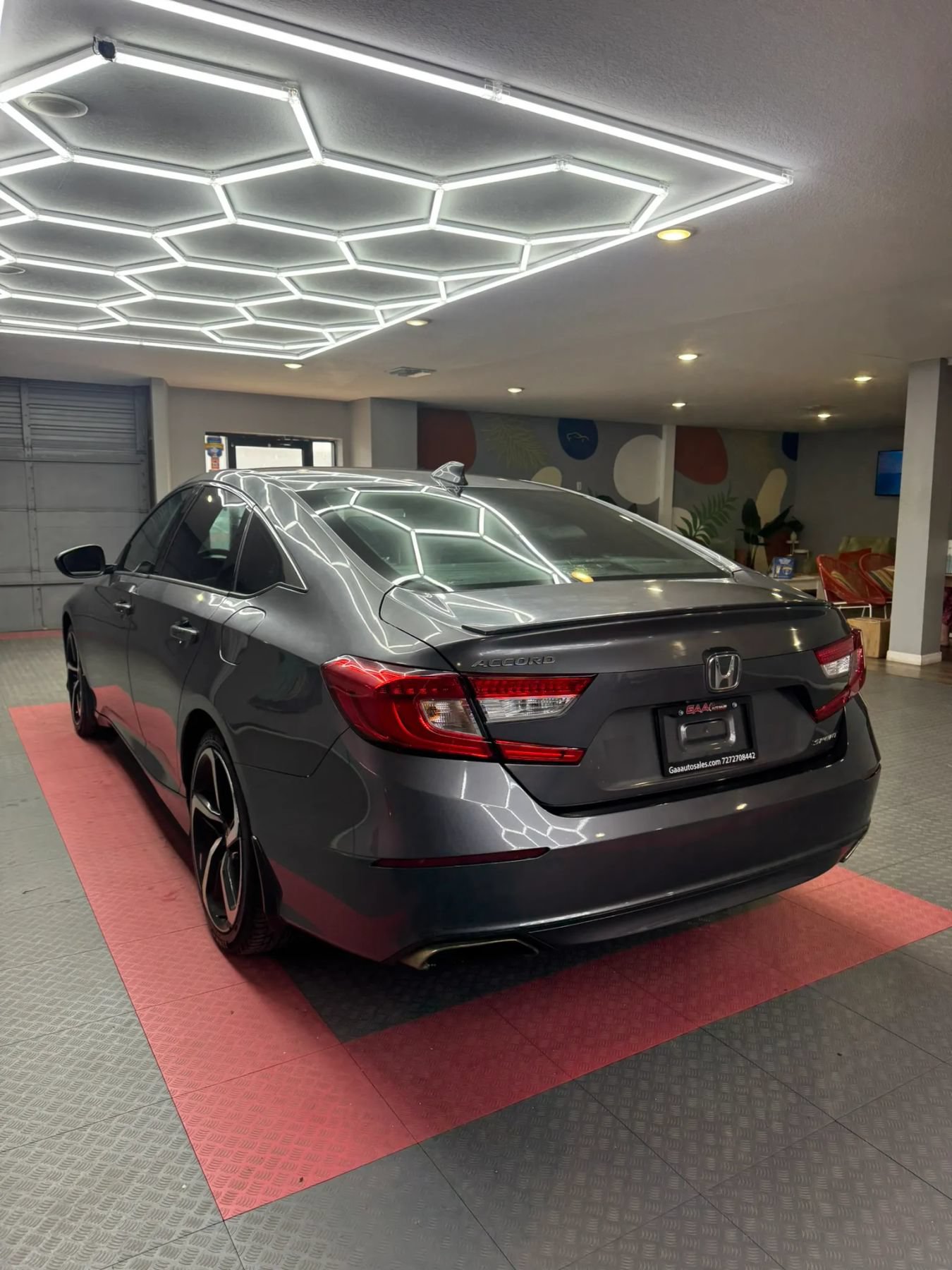 Used 2018 Honda Accord Sport image 5