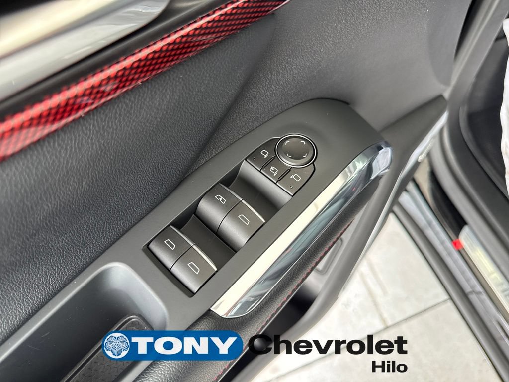 New 2026 Chevrolet Traverse RS w/ LPO, Floor Liner Package FWD image 10