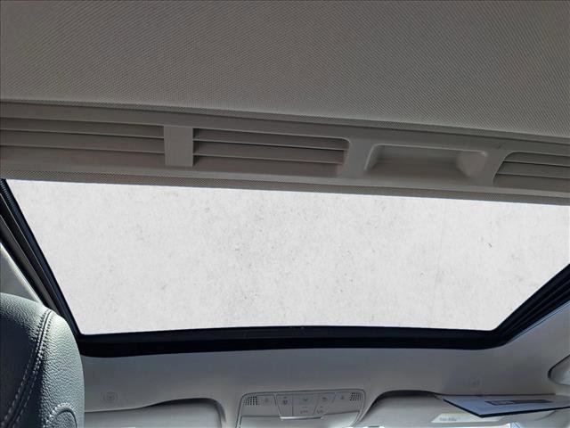 Used 2019 Mercedes-Benz C 300 Sedan image 14