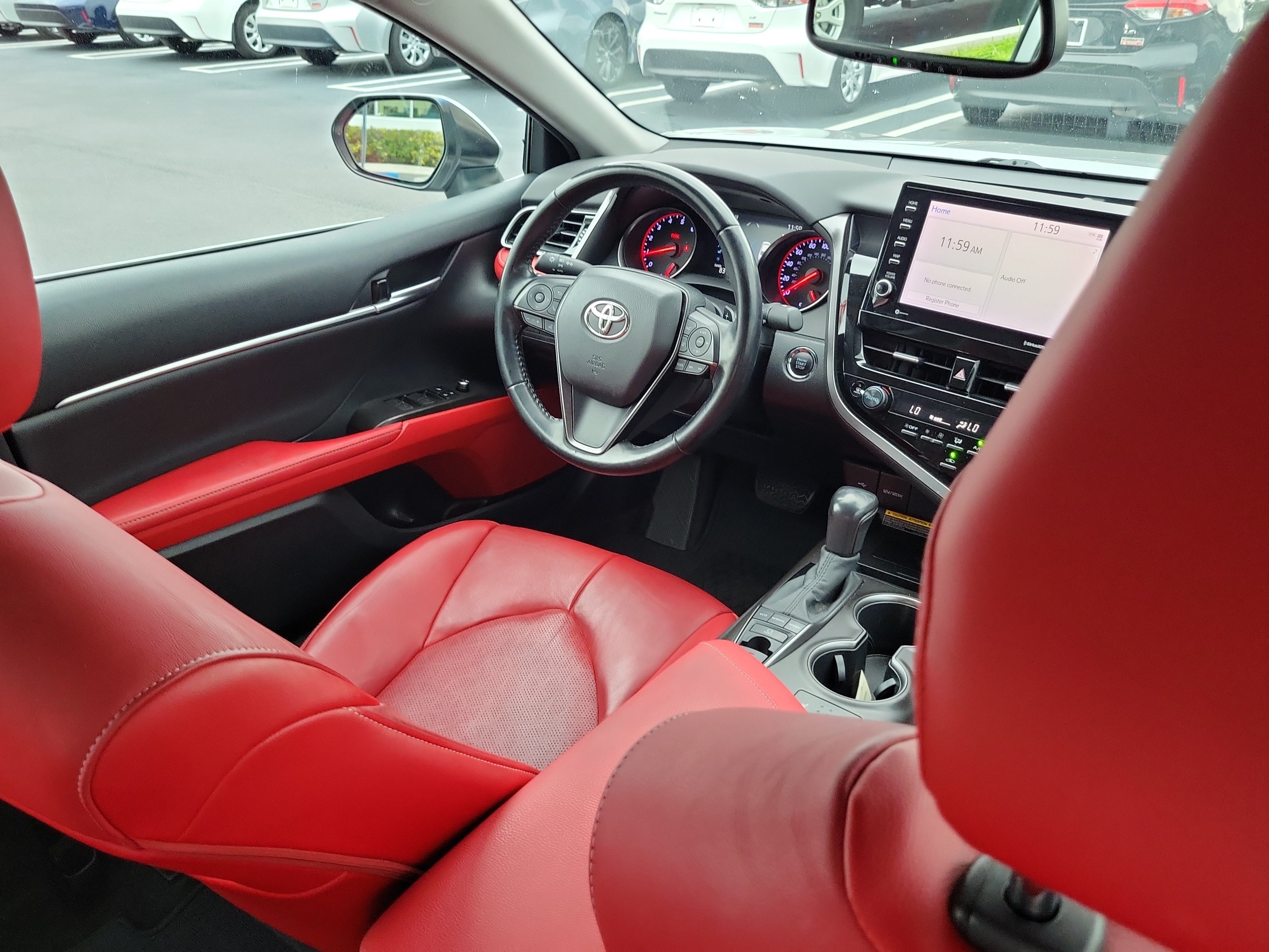Used 2021 Toyota Camry XSE FWD image 14