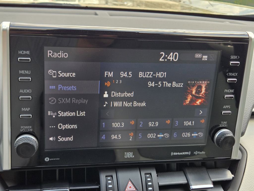 Used 2022 Toyota RAV4 XLE Premium image 24