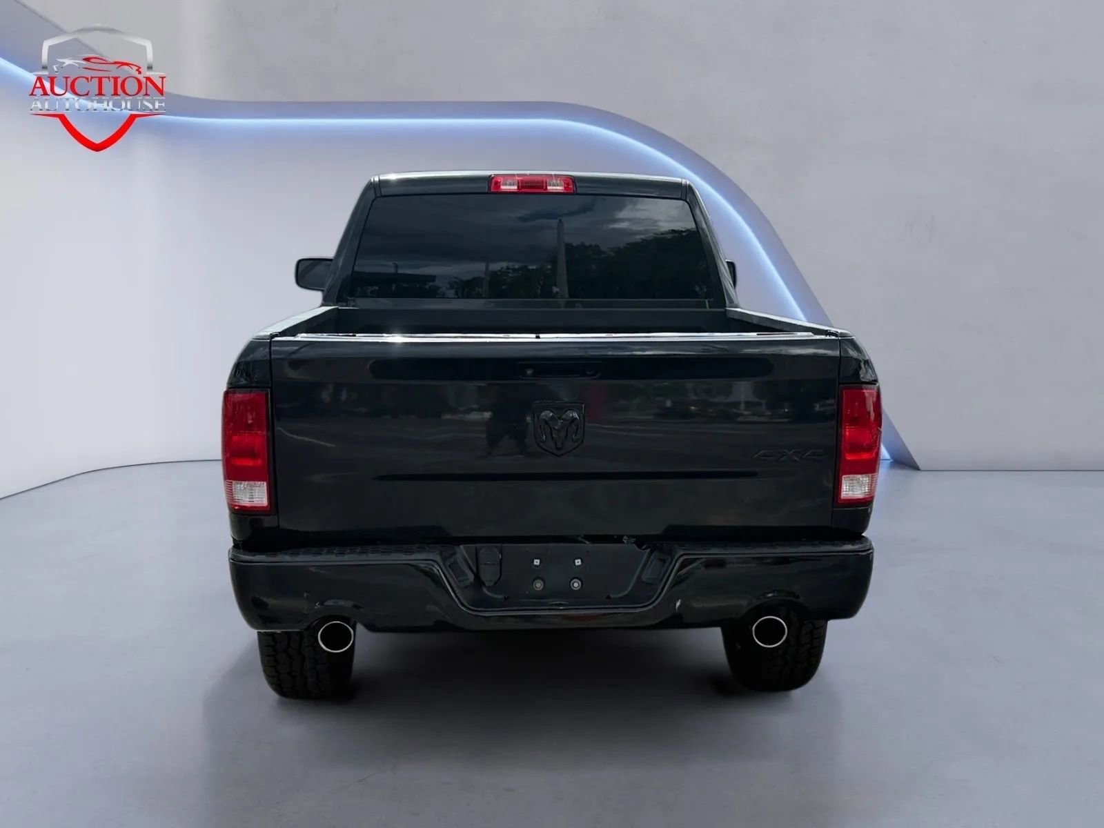 Used 2018 RAM 1500 Express w/ Black Ram 1500 Express Group image 4