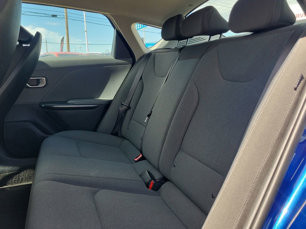 Used 2025 Kia K4 LXS image 12