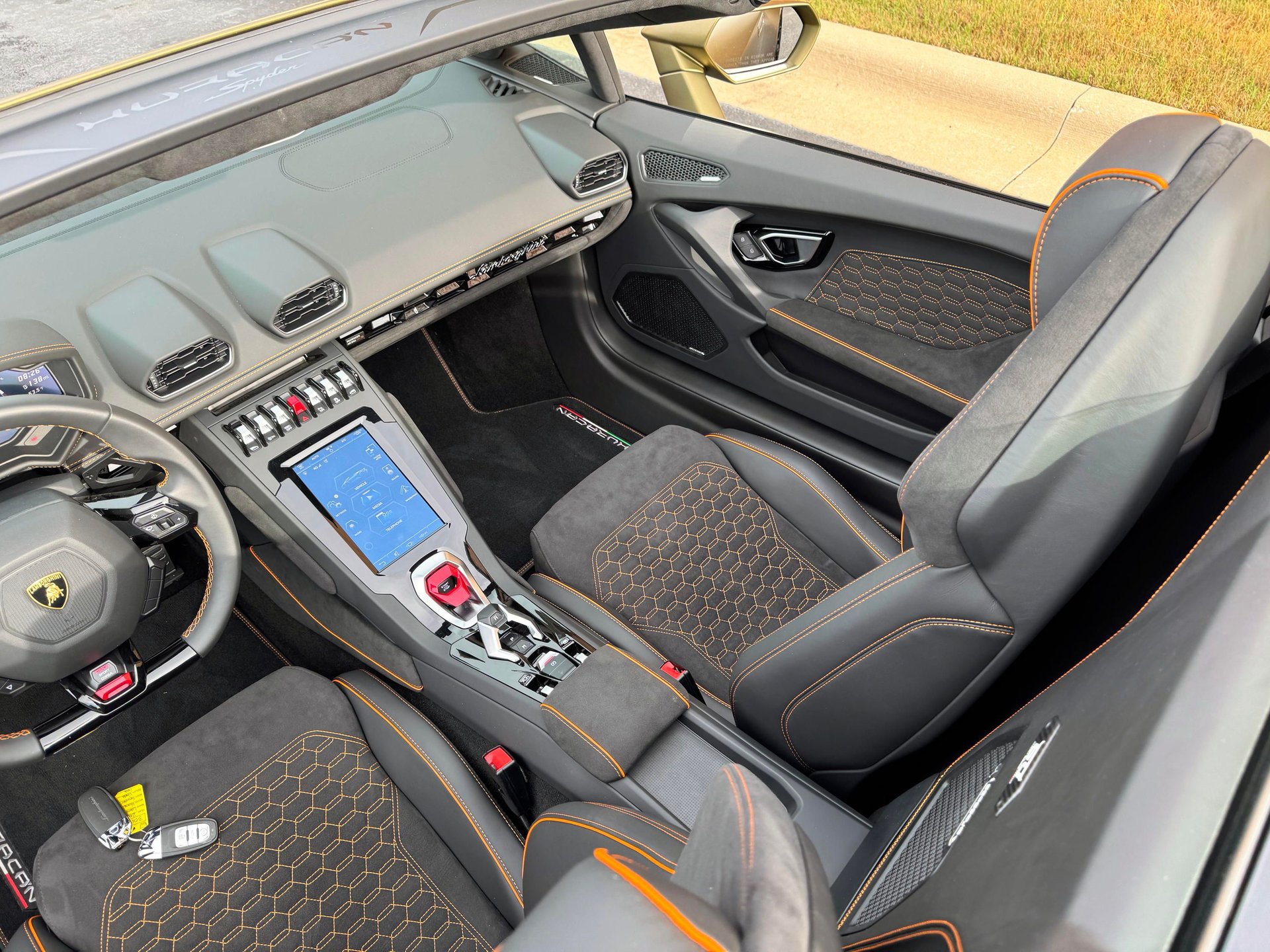 Used 2023 Lamborghini Huracan EVO RWD image 29